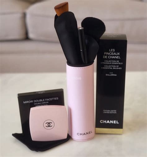 chanel brush set pink|Chanel retractable eyeshadow brush.